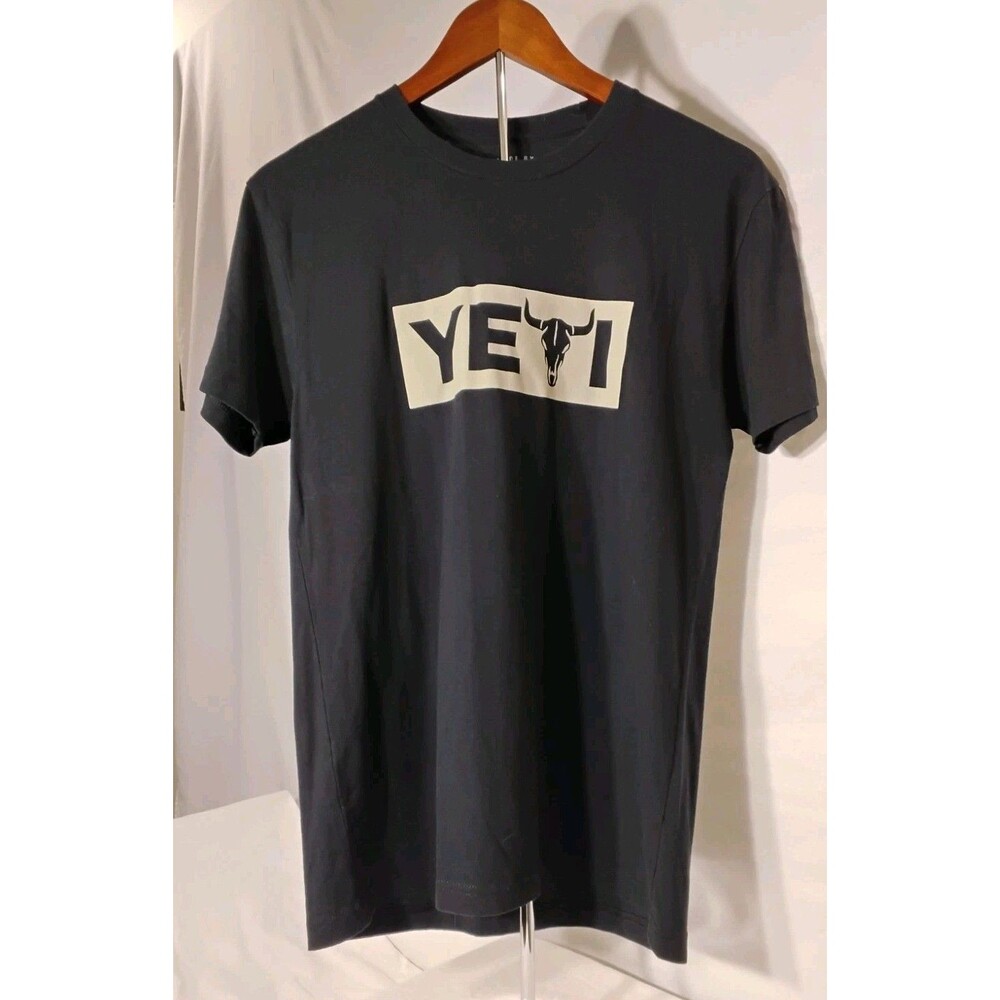 YETI Steer Longhorn Graphic Print Black Short Sleeve T-Shirt Men Size S